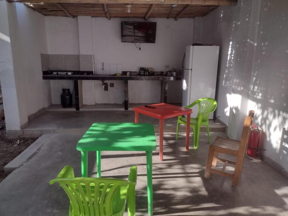 Flying Monkey Hostel Nazca Eksteriør billede