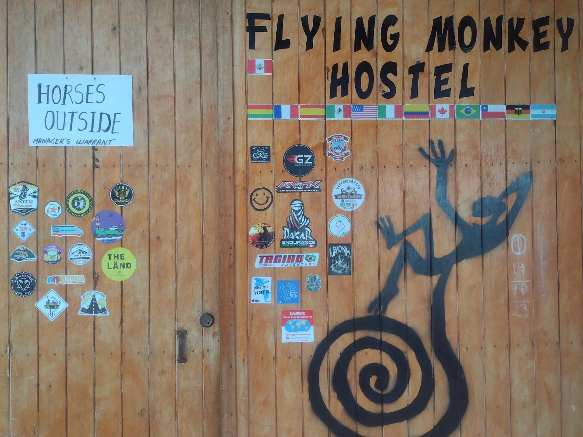 Flying Monkey Hostel Nazca Eksteriør billede